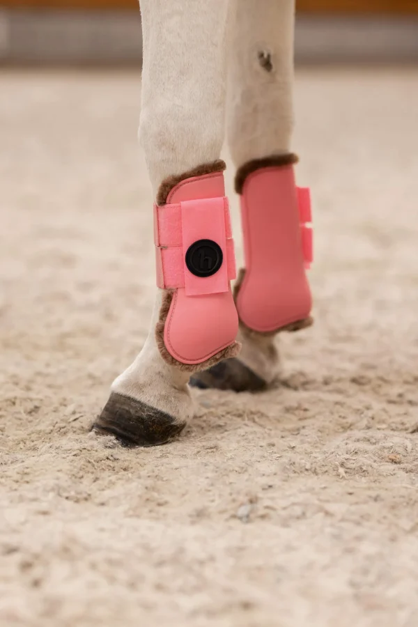 Horze rising star tendon boot